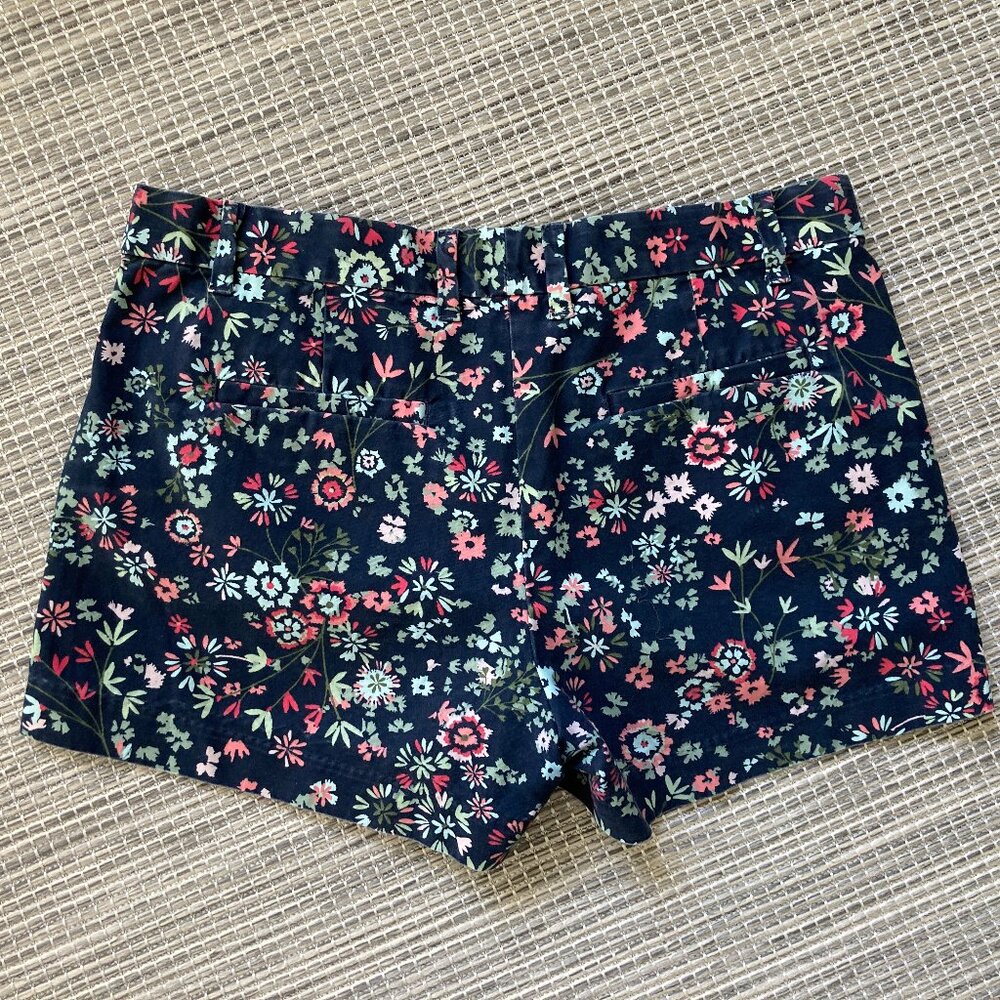 Khaki's by Gap Floral Summer Shorts  4R